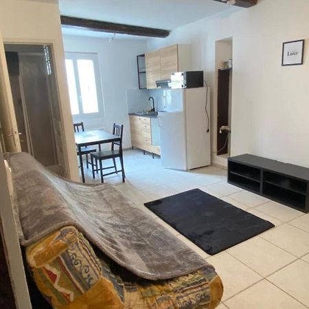 Petit Appartement Calme En Plein Centre Du Village De Ribiers エクステリア 写真