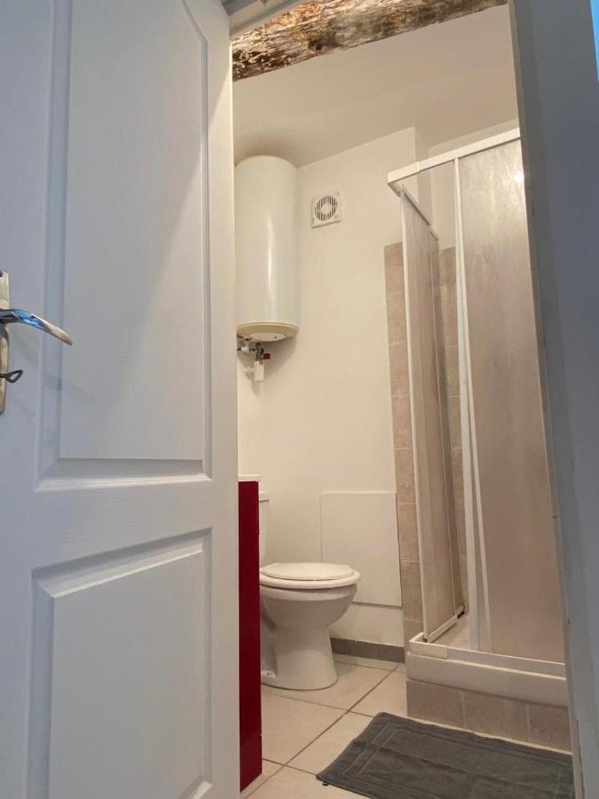 Petit Appartement Calme En Plein Centre Du Village De Ribiers エクステリア 写真